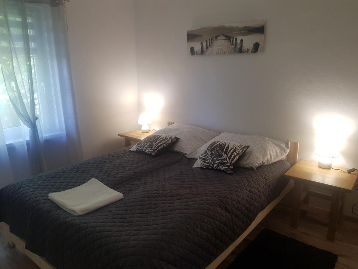 Dom Do Wynajecia Bocianie Gniazdo Apartment เอากุสตูฟ ภายนอก รูปภาพ