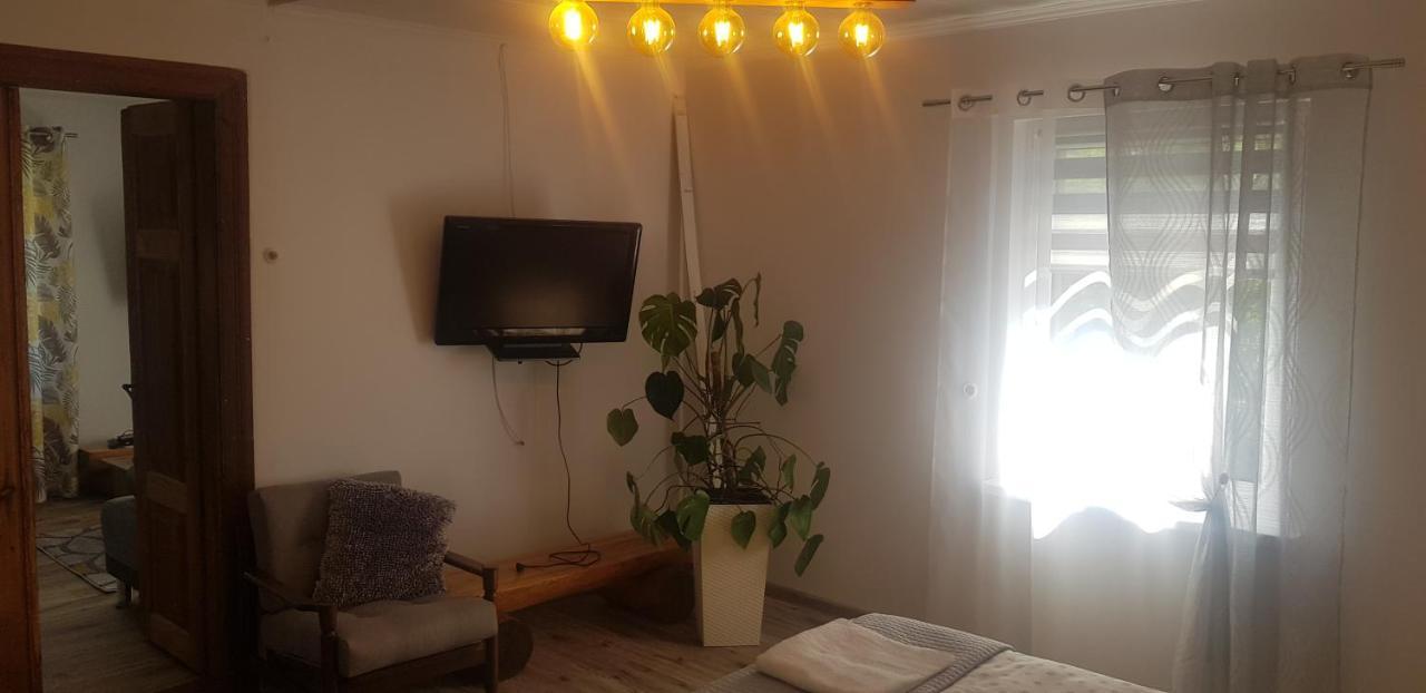 Dom Do Wynajecia Bocianie Gniazdo Apartment เอากุสตูฟ ภายนอก รูปภาพ